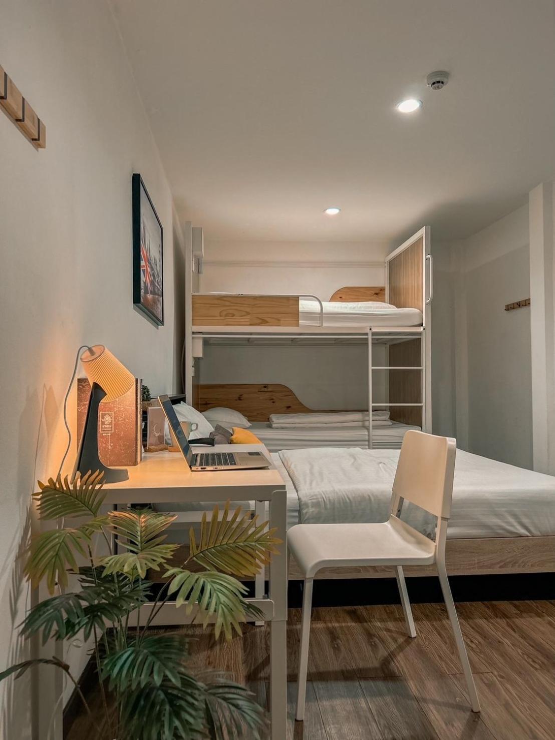 Click Hostel Bangkok Eksteriør bilde